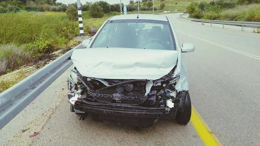 voiture abiméewebp